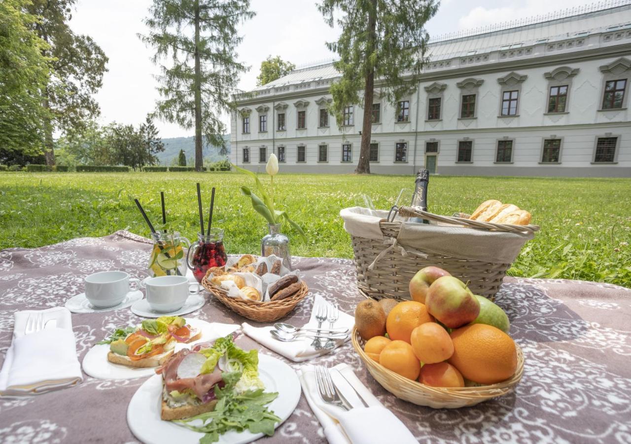 Považská Bystrica Hotel Gino Park Palace מראה חיצוני תמונה