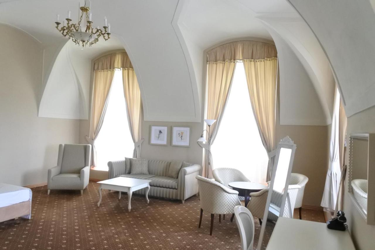 Považská Bystrica Hotel Gino Park Palace מראה חיצוני תמונה