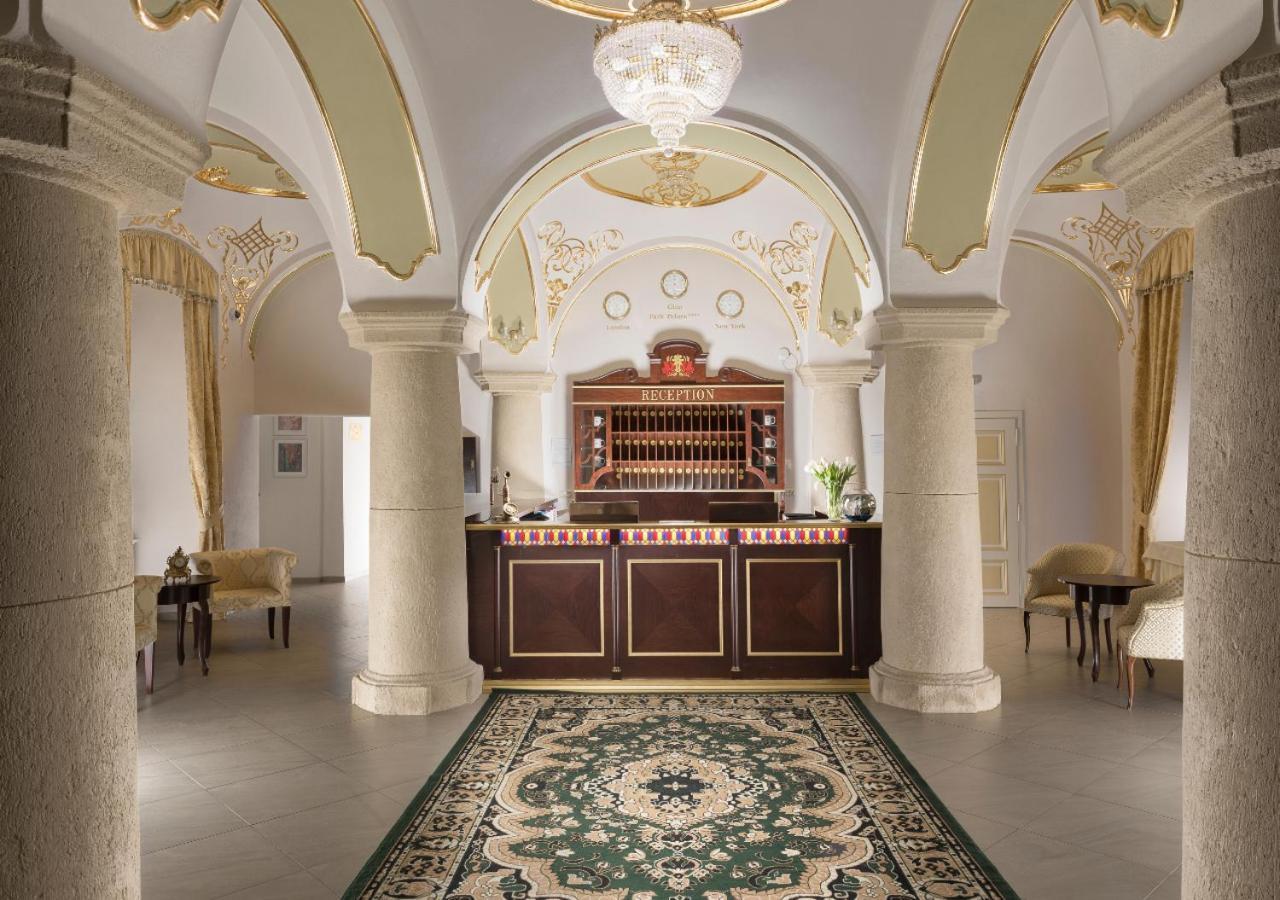 Považská Bystrica Hotel Gino Park Palace מראה חיצוני תמונה