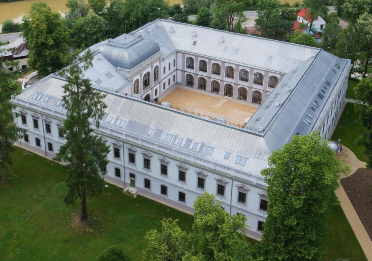 Považská Bystrica Hotel Gino Park Palace מראה חיצוני תמונה