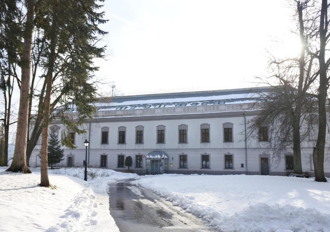 Považská Bystrica Hotel Gino Park Palace מראה חיצוני תמונה
